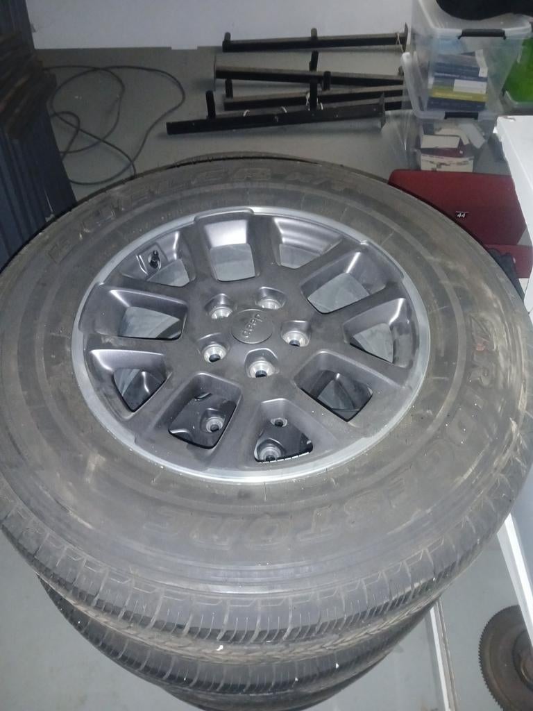Jeep velgen met banden, Auto-onderdelen, Banden en Velgen, Ophalen, Band(en)