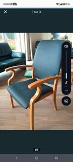 3 stoelen in de wachtkamer, Huis en Inrichting, Stoelen, Ophalen