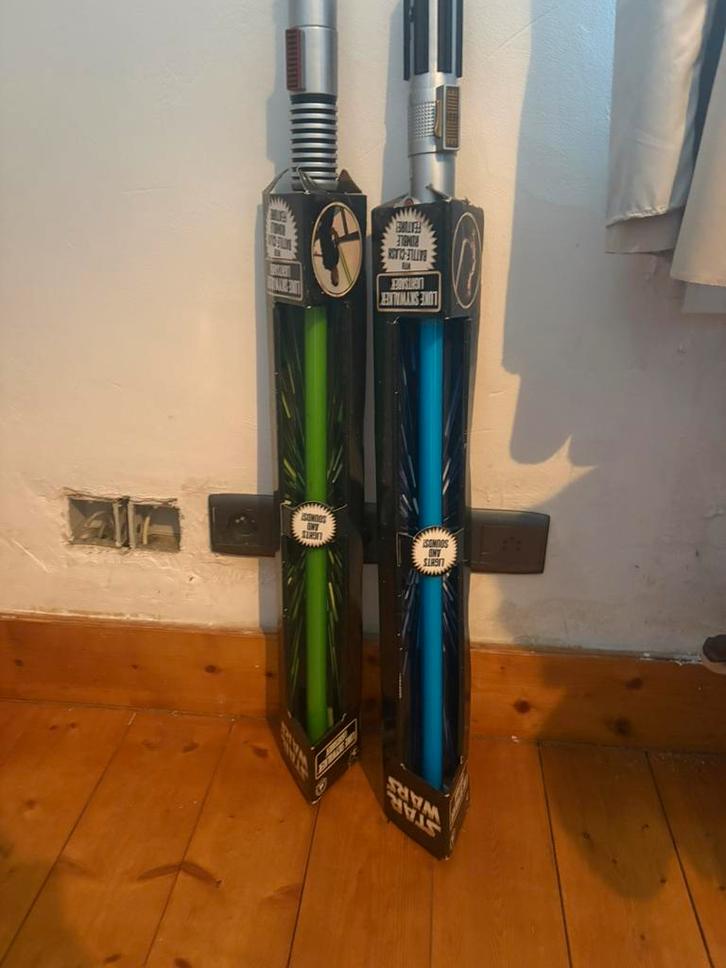 Originele Star Wars Lightsabers uit Disney USA & Met Doos, Verzamelen, Star Wars, Gebruikt, Gebruiksvoorwerp, Ophalen of Verzenden