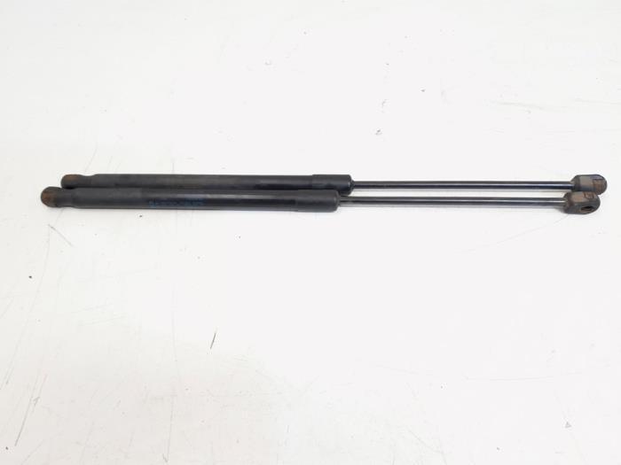 Kit amortisseur gaz hayon d'un Audi A4, Autos : Pièces & Accessoires, Carrosserie & Tôlerie, Audi, Utilisé, 3 mois de garantie