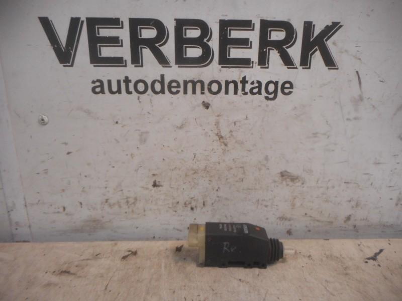 VEROUILLAGE CENTRALISEE AVANT GAUCHE Opel Astra F (53B), Autos : Pièces & Accessoires, Autres pièces automobiles, Opel, Utilisé