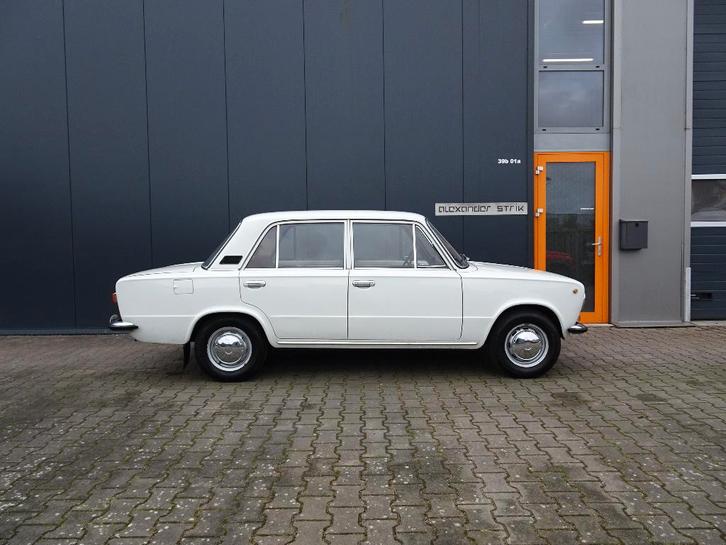 Lada 1300 1975 keurig exemplaar, Auto's, Lada, Bedrijf, Overige modellen, Benzine, Berline, 4 deurs, Handgeschakeld, Wit, Overige kleuren