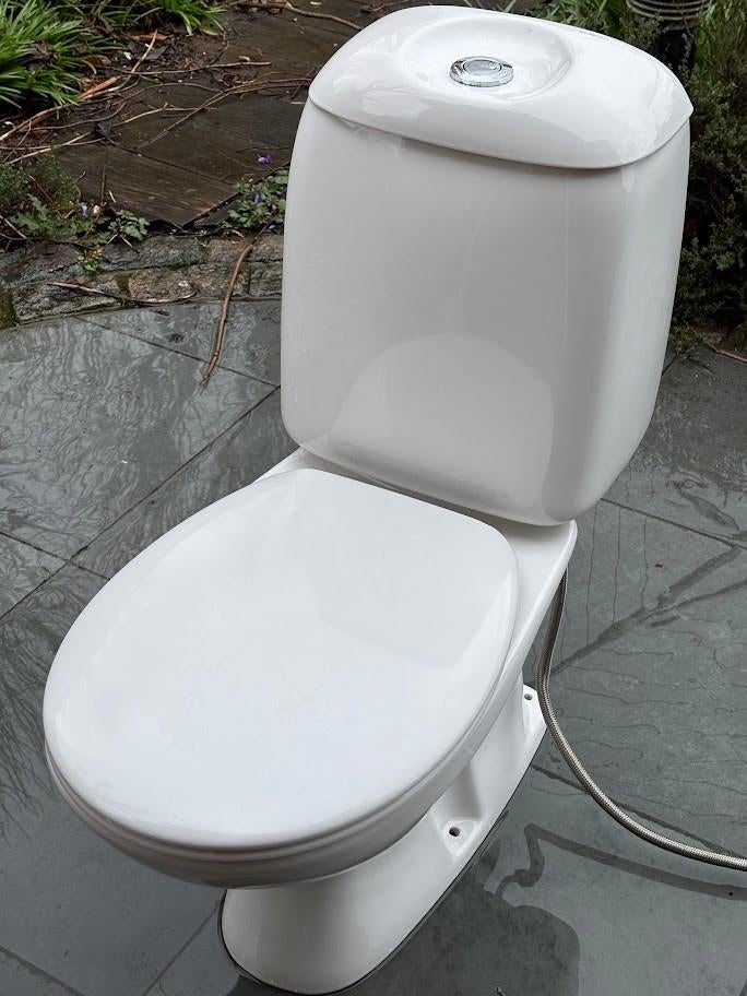 staand toilet met onderuitgang Sfinx, Doe-het-zelf en Bouw, Ophalen, Zo goed als nieuw, Steen, Toilet