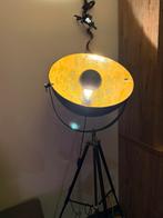 Qazqa - Industriële Vloerlamp - Tripod, Ophalen, Zo goed als nieuw