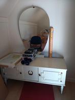 Kastje met spiegel, Ophalen, Gebruikt