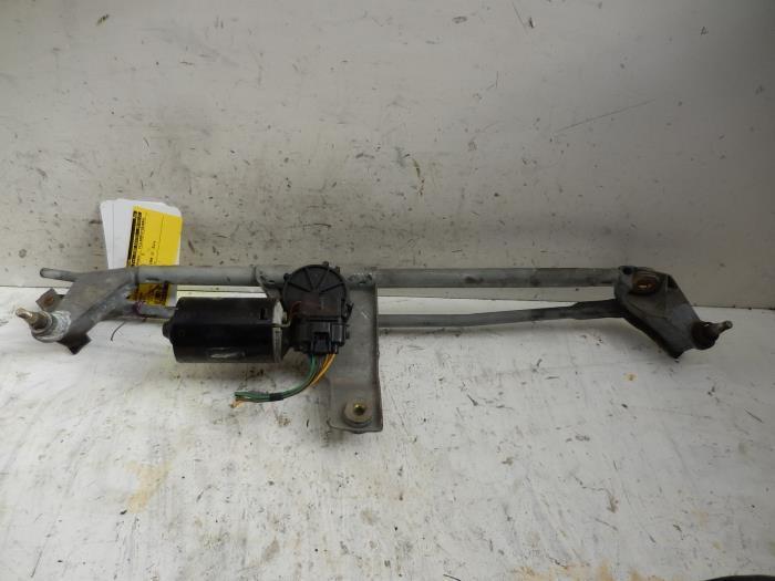 Moteur essuie-glace avant d'un Volvo V70/S70, Autos : Pièces & Accessoires, Vitres & Accessoires, Volvo, Utilisé, 3 mois de garantie