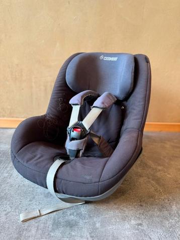 Maxi Cosi Pearl voor met FamilyFix (deze verkoop ik ook) beschikbaar voor biedingen
