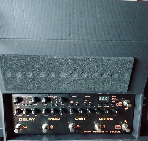 NUX cerberus met meerdere effecten, Muziek en Instrumenten, Effecten, Zo goed als nieuw, Chorus, Delay of Echo, Distortion, Overdrive of Fuzz