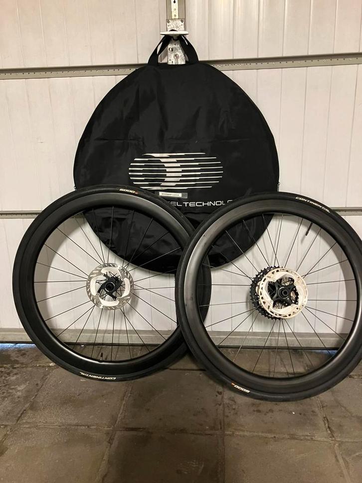Carbon disc wielset compleet, Fietsen en Brommers, Fietsonderdelen, Zo goed als nieuw, Ophalen