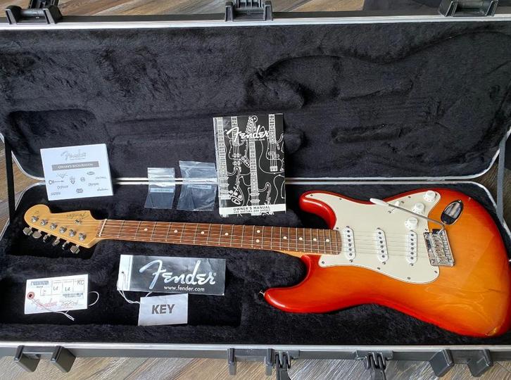 Fender Stratocaster USA als nieuw, Muziek en Instrumenten, Snaarinstrumenten | Gitaren | Elektrisch, Zo goed als nieuw, Solid body