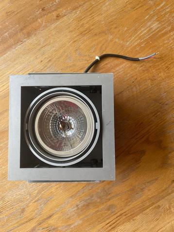 9 Spots Delta Light beschikbaar voor biedingen
