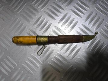 Couteau finlandais Puukko beschikbaar voor biedingen