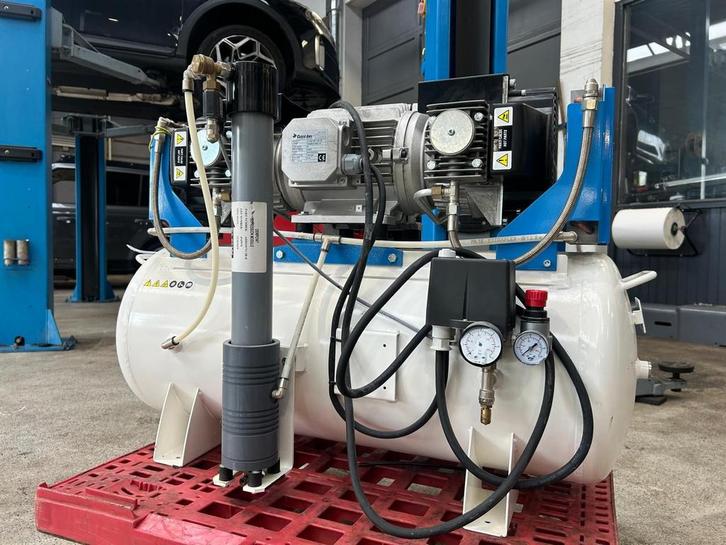 Compressor 400v 3Kw Gentilin, Doe-het-zelf en Bouw, Compressors, Gebruikt, 10 bar of meer, 25 tot 100 liter, Ophalen