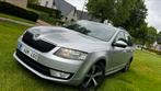 Skoda Octavia 1.6TDI Combi in showroomstaat EUR6, Auto's, Te koop, Zilver of Grijs, Break, 5 deurs