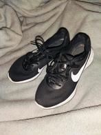 Taille 41 paire de chaussures nike, Sport en Fitness, Loopsport en Atletiek, Ophalen, Zo goed als nieuw, Nike