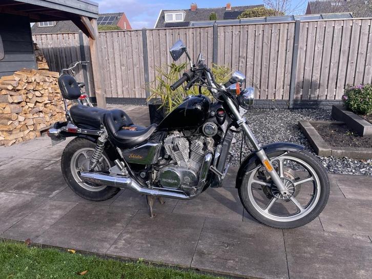 HONDA VT700C Shadow uit 1987; 12.000 miles; 1575,- €, Motoren, Motoren | Honda, Particulier, Chopper, 12 t/m 35 kW, 2 cilinders