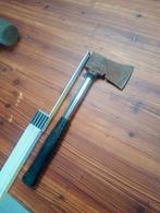 Bijltje, Enlèvement, Hache