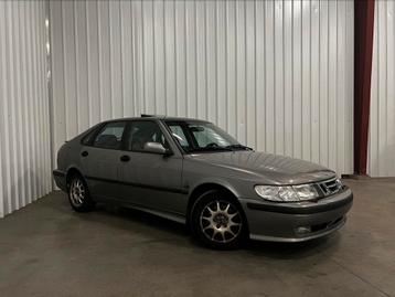 - Saab 93 - 2.0 Essence - Automatique - 191000 km - Clima - 