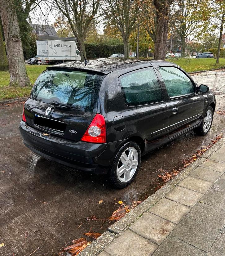 Renault Clio 1.1 Benzine - Gekeurd voor verkoop, Auto's, Renault, Particulier, Clio, Elektrische ramen, Benzine, Ophalen