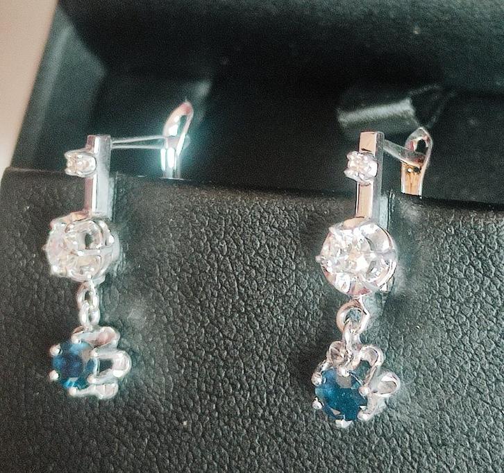 Antieke gouden oorbellen met diamanten en sapphiren, Handtassen en Accessoires, Oorbellen, Zo goed als nieuw, Goud, Blauw, Met edelsteen