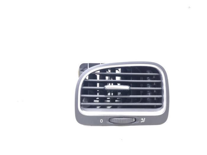 Grille aération tableau de bord d'un Volkswagen Golf, Autos : Pièces & Accessoires, Tableau de bord & Interrupteurs, Volkswagen