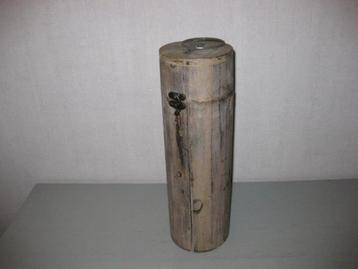 Decoratie item (houten) beschikbaar voor biedingen