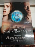 Stad van beenderen, Boeken, Ophalen of Verzenden, Zo goed als nieuw
