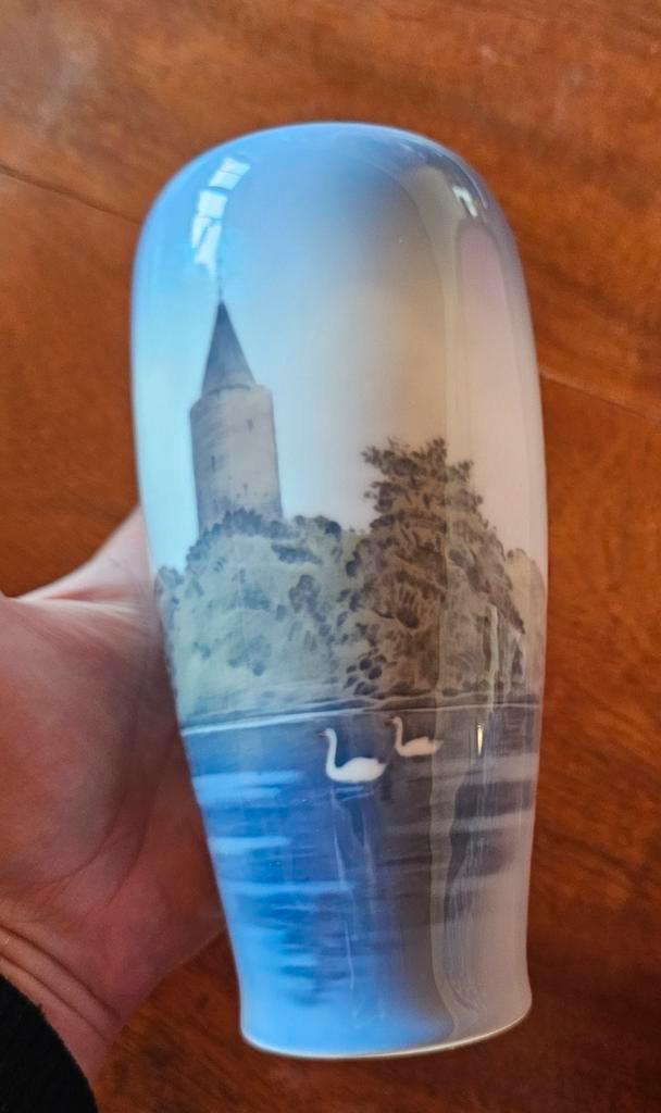 Royal Copenhagen Denemarken vaas 3367, Antiek en Kunst, Antiek | Keramiek en Aardewerk, Ophalen of Verzenden