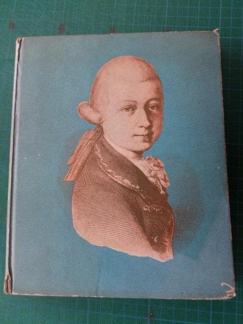 MOZART - Un prodigieux gamin (1756-1791) – 1945 – 214 pages, Antiquités & Art, Antiquités | Livres & Manuscrits, Enlèvement ou Envoi