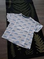 H&M t-shirt met haaien 74, Kinderen en Baby's, Babykleding | Maat 74, H&M, Ophalen of Verzenden, Zo goed als nieuw, Jongetje