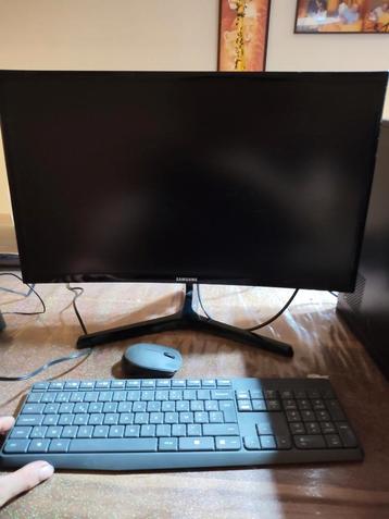 Dell pc met curved monitor  beschikbaar voor biedingen