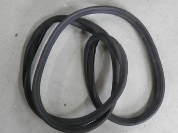 Rubber achterruit VW Caddy MK1 beschikbaar voor biedingen