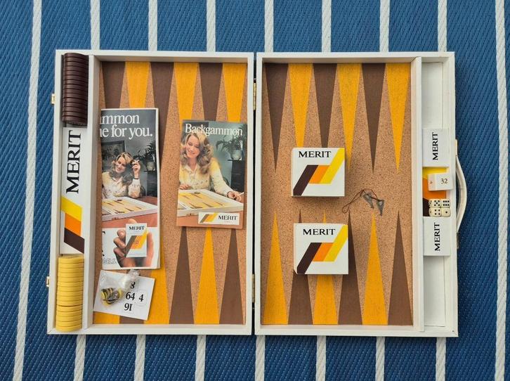 Merit cigarette 1970s Backgammon, Hobby en Vrije tijd, Gezelschapsspellen | Bordspellen, Ophalen of Verzenden