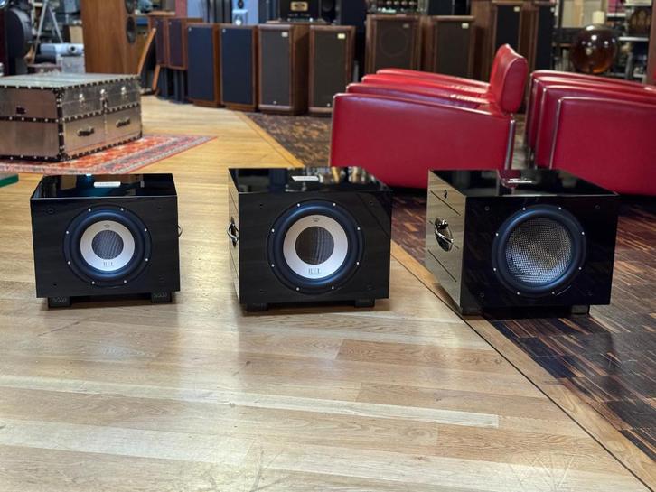 Rel S550 / S850 / Carbon Special Black label., TV, Hi-fi & Vidéo, Enceintes, Neuf, Subwoofer, 120 watts ou plus, Enlèvement ou Envoi