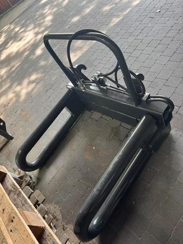 Balenklem beschikbaar voor biedingen