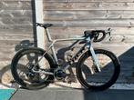 Trek Madone SLR7 AXS Large met tal van upgrades, Fietsen en Brommers, Fietsen | Racefietsen, Ophalen, Zo goed als nieuw