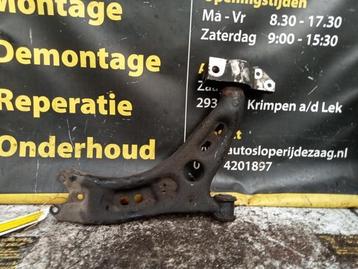 Draagarm rechts-voor van een Seat Leon beschikbaar voor biedingen