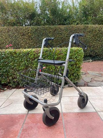 VERMEIREN opvouwbare rollator prijs 25€ beschikbaar voor biedingen