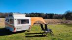 Caravan te huur, Caravans en Kamperen, Caravans, 4 tot 5 meter, 500 - 750 kg, Koelkast, Tot en met 3
