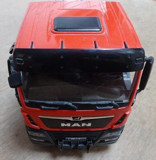 Bruder MAN (rode) vrachtwagen 6x4 type, Hobby en Vrije tijd, Modelauto's | Overige schalen, Gebruikt, Bus of Vrachtwagen, Ophalen of Verzenden