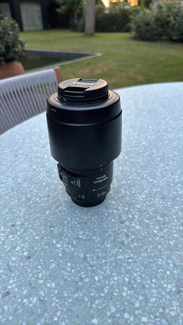 Canon 70-300 F4-5.6 IS USM zoomlens beschikbaar voor biedingen