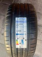 Nieuw 235/35r20, Ophalen