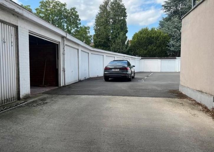 GARAGE A LOUER A LA LOUVIERE, Immo, Garages & Places de parking