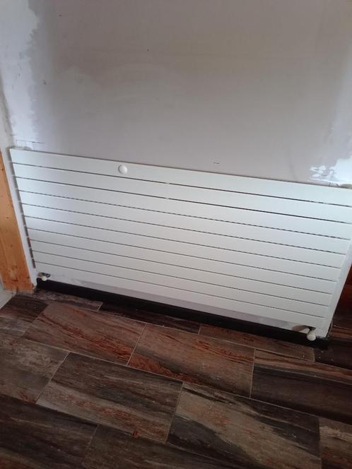 Radiatoren giacomini, Doe-het-zelf en Bouw, Verwarming en Radiatoren, Nieuw, Radiator, 80 cm of meer, 150 cm of meer, Ophalen