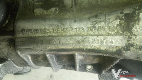 Versnellingsbak 4 5 bak w124 201, Auto-onderdelen, Transmissie en Toebehoren, Gebruikt, Ophalen of Verzenden