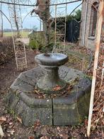 Monumentale natuurstenen fontein met antieke uitstraling, Tuin en Terras, Ophalen, Zo goed als nieuw, Fontein
