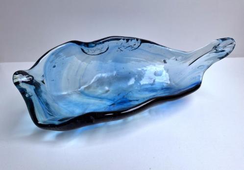 Schaal in handgeblazen glas (Lofoten), Antiquités & Art, Antiquités | Verre & Cristal, Enlèvement ou Envoi