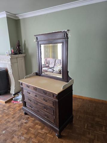 Antieke commode met spiegel, Enlèvement