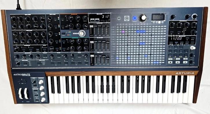 Arturia MatrixBrute / Excellent état, Muziek en Instrumenten, Synthesizers, Gebruikt, Overige merken, Met midi-aansluiting, Ophalen
