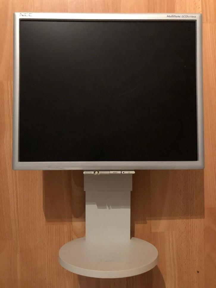 Monitor LCD NEC Multisync 1770NX (2 stuks), Computers en Software, Monitoren, Gebruikt, 60 Hz of minder, In hoogte verstelbaar